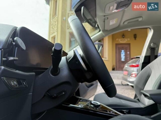 Сірий Кіа Niro, об'ємом двигуна 0 л та пробігом 42 тис. км за 25950 $, фото 65 на Automoto.ua