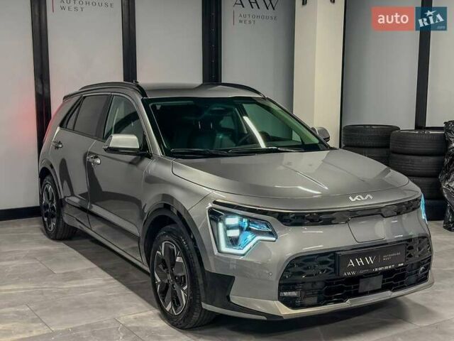 Серый Киа Niro, объемом двигателя 0 л и пробегом 32 тыс. км за 27700 $, фото 9 на Automoto.ua