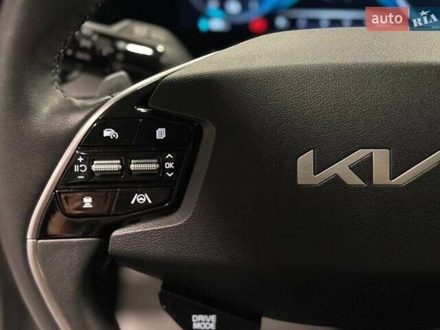 Серый Киа Niro, объемом двигателя 0 л и пробегом 32 тыс. км за 27700 $, фото 17 на Automoto.ua