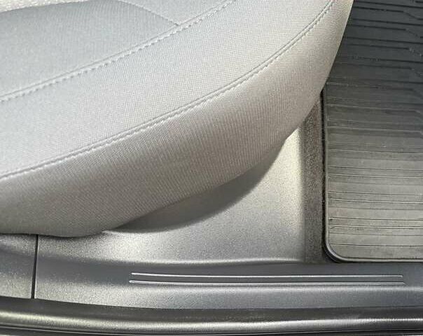 Сірий Кіа Niro, об'ємом двигуна 0 л та пробігом 42 тис. км за 25950 $, фото 81 на Automoto.ua