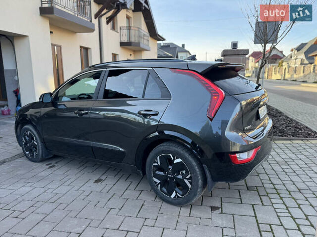 Сірий Кіа Niro, об'ємом двигуна 0 л та пробігом 50 тис. км за 23500 $, фото 4 на Automoto.ua