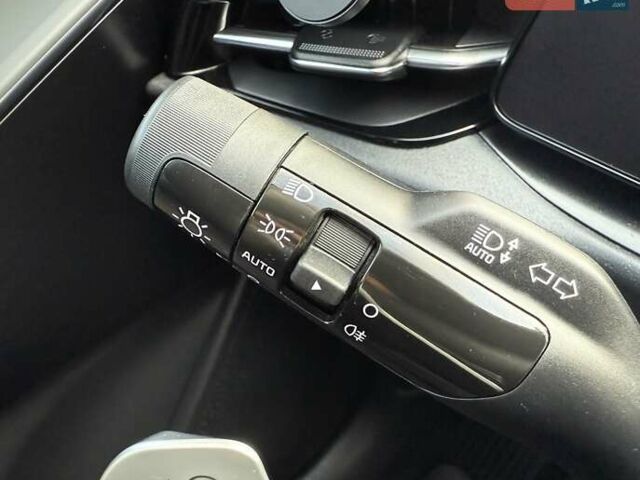 Сірий Кіа Niro, об'ємом двигуна 0 л та пробігом 42 тис. км за 25950 $, фото 106 на Automoto.ua