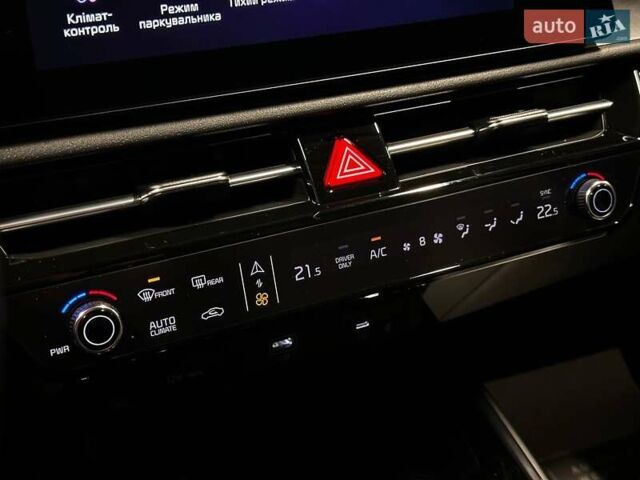 Серый Киа Niro, объемом двигателя 0 л и пробегом 32 тыс. км за 27700 $, фото 22 на Automoto.ua