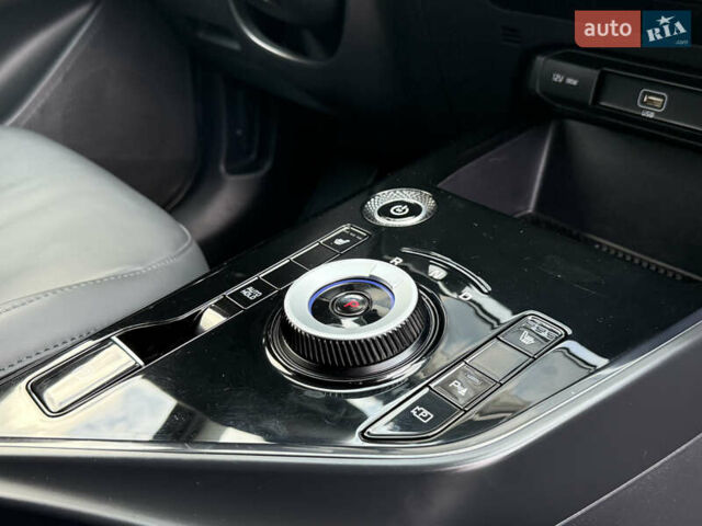 Сірий Кіа Niro, об'ємом двигуна 0 л та пробігом 35 тис. км за 23900 $, фото 55 на Automoto.ua