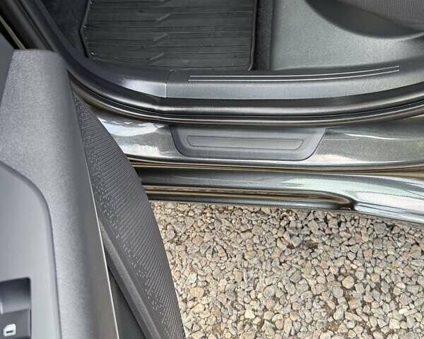 Сірий Кіа Niro, об'ємом двигуна 0 л та пробігом 42 тис. км за 25950 $, фото 126 на Automoto.ua