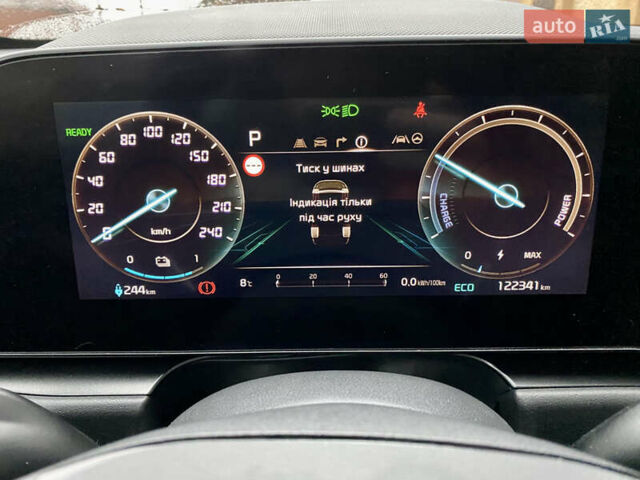 Серый Киа Niro, объемом двигателя 0 л и пробегом 122 тыс. км за 24500 $, фото 31 на Automoto.ua