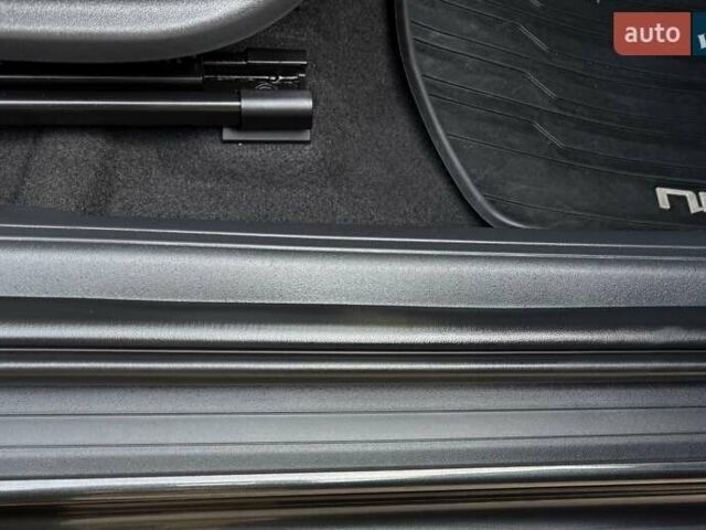 Сірий Кіа Niro, об'ємом двигуна 0 л та пробігом 42 тис. км за 25950 $, фото 84 на Automoto.ua