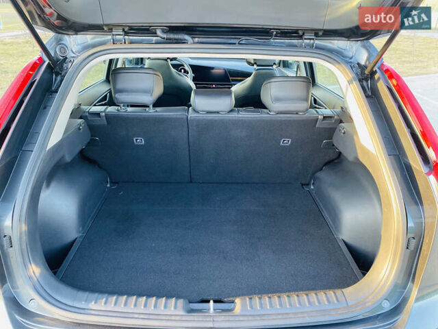Серый Киа Niro, объемом двигателя 0 л и пробегом 45 тыс. км за 23300 $, фото 14 на Automoto.ua