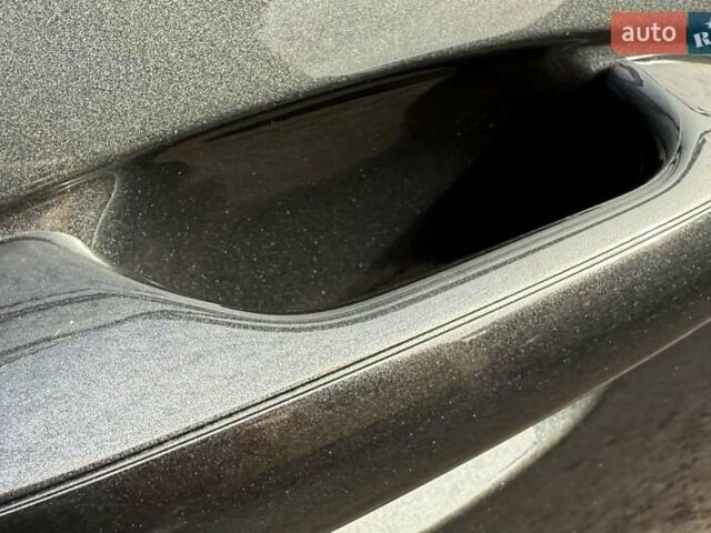 Сірий Кіа Niro, об'ємом двигуна 0 л та пробігом 42 тис. км за 25950 $, фото 41 на Automoto.ua