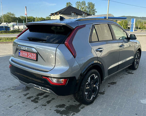 Серый Киа Niro, объемом двигателя 0 л и пробегом 34 тыс. км за 20500 $, фото 3 на Automoto.ua