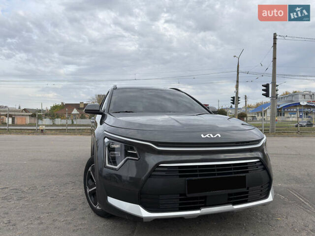 Сірий Кіа Niro, об'ємом двигуна 1.58 л та пробігом 5 тис. км за 24000 $, фото 13 на Automoto.ua