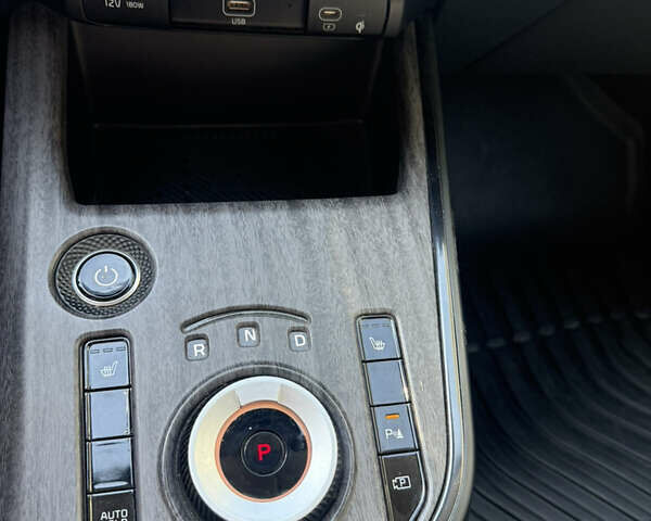 Сірий Кіа Niro, об'ємом двигуна 0 л та пробігом 11 тис. км за 20200 $, фото 12 на Automoto.ua