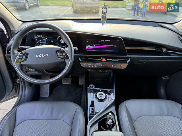 Серый Киа Niro, объемом двигателя 0 л и пробегом 49 тыс. км за 22800 $, фото 11 на Automoto.ua