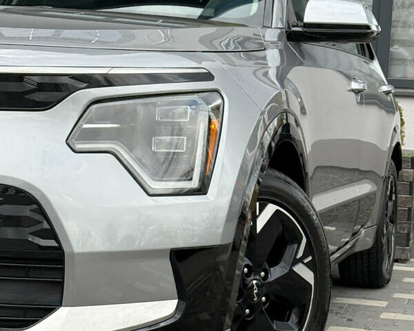 Сірий Кіа Niro, об'ємом двигуна 0 л та пробігом 35 тис. км за 23900 $, фото 12 на Automoto.ua
