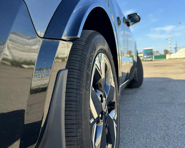 Серый Киа Niro, объемом двигателя 0 л и пробегом 32 тыс. км за 24800 $, фото 18 на Automoto.ua