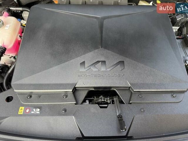 Сірий Кіа Niro, об'ємом двигуна 0 л та пробігом 42 тис. км за 25950 $, фото 43 на Automoto.ua