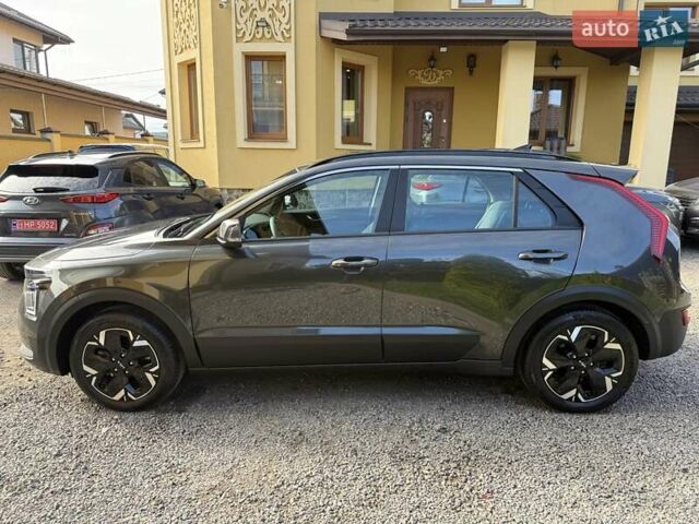 Сірий Кіа Niro, об'ємом двигуна 0 л та пробігом 42 тис. км за 25950 $, фото 6 на Automoto.ua