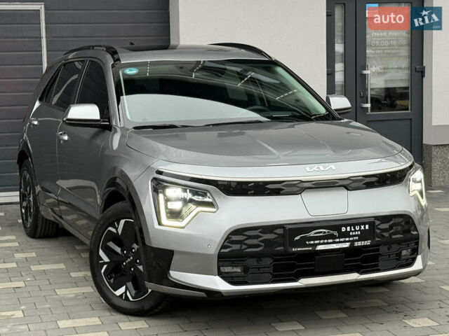 Серый Киа Niro, объемом двигателя 0 л и пробегом 54 тыс. км за 26700 $, фото 2 на Automoto.ua