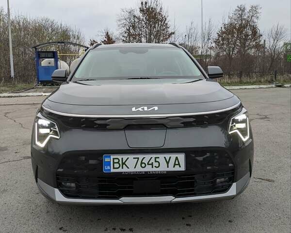 Серый Киа Niro, объемом двигателя 0 л и пробегом 29 тыс. км за 25900 $, фото 1 на Automoto.ua