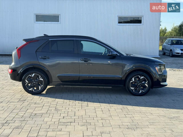 Серый Киа Niro, объемом двигателя 0 л и пробегом 26 тыс. км за 23800 $, фото 1 на Automoto.ua