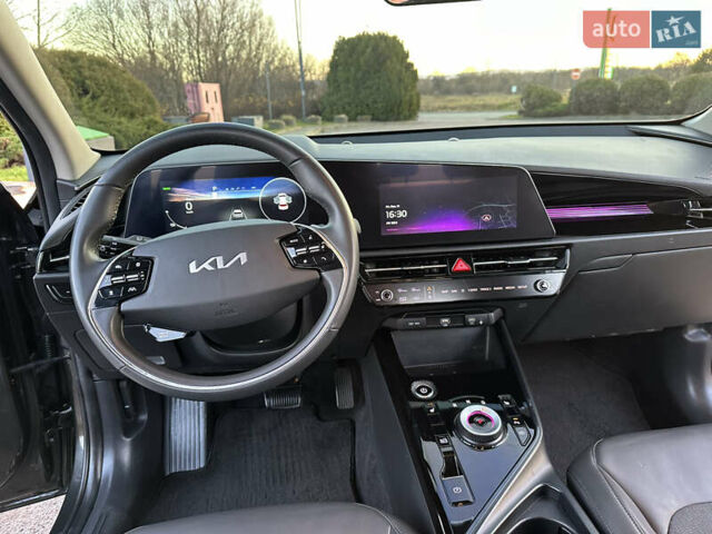 Серый Киа Niro, объемом двигателя 0 л и пробегом 80 тыс. км за 23750 $, фото 80 на Automoto.ua