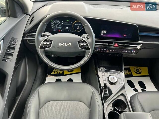Серый Киа Niro, объемом двигателя 0 л и пробегом 40 тыс. км за 22900 $, фото 14 на Automoto.ua