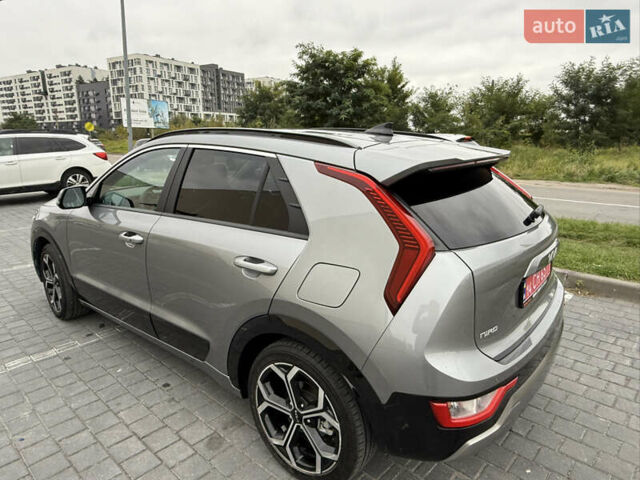 Сірий Кіа Niro, об'ємом двигуна 1.58 л та пробігом 52 тис. км за 23700 $, фото 6 на Automoto.ua