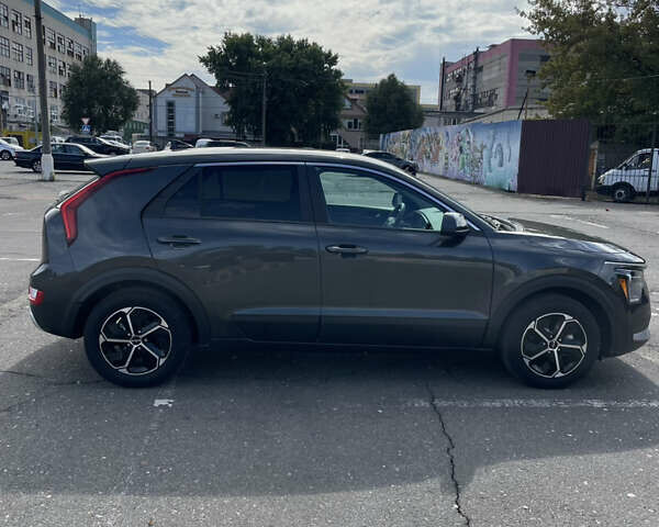 Сірий Кіа Niro, об'ємом двигуна 1.58 л та пробігом 4 тис. км за 23500 $, фото 8 на Automoto.ua