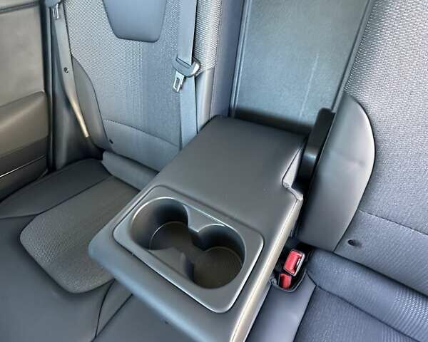 Сірий Кіа Niro, об'ємом двигуна 0 л та пробігом 36 тис. км за 23999 $, фото 34 на Automoto.ua