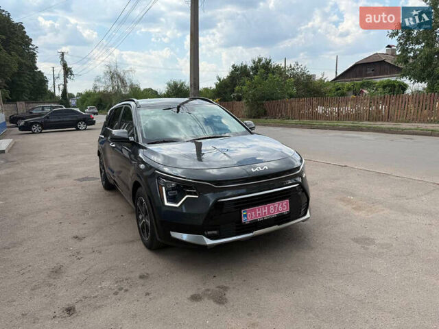 Серый Киа Niro, объемом двигателя 1.58 л и пробегом 6 тыс. км за 30500 $, фото 1 на Automoto.ua