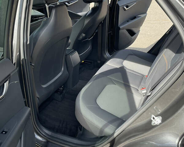 Сірий Кіа Niro, об'ємом двигуна 1.58 л та пробігом 4 тис. км за 23500 $, фото 16 на Automoto.ua