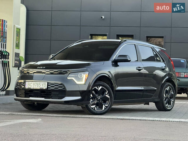 Серый Киа Niro, объемом двигателя 0 л и пробегом 80 тыс. км за 23750 $, фото 39 на Automoto.ua