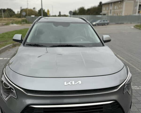 Сірий Кіа Niro, об'ємом двигуна 1.58 л та пробігом 52 тис. км за 23700 $, фото 2 на Automoto.ua