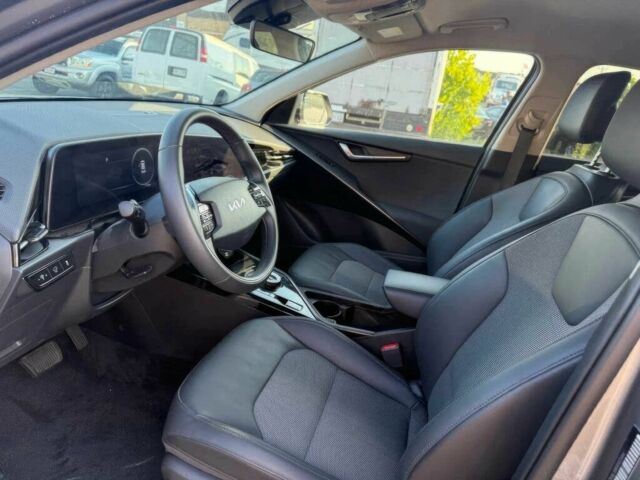 Сірий Кіа Niro, об'ємом двигуна 0 л та пробігом 18 тис. км за 14800 $, фото 8 на Automoto.ua