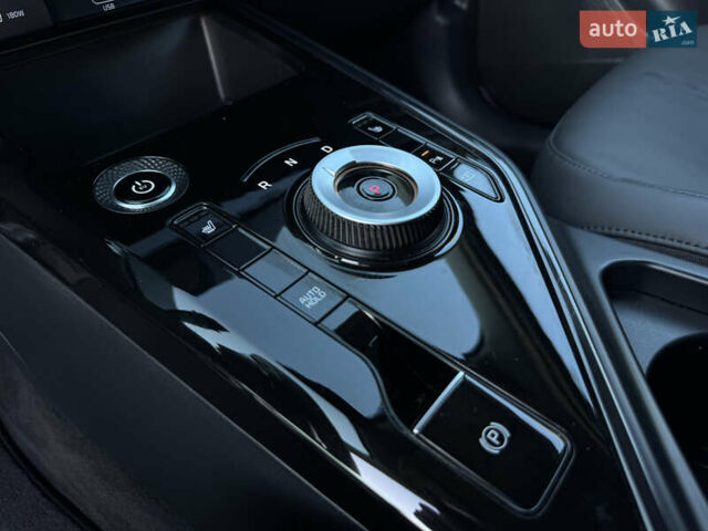 Серый Киа Niro, объемом двигателя 0 л и пробегом 26 тыс. км за 23800 $, фото 9 на Automoto.ua