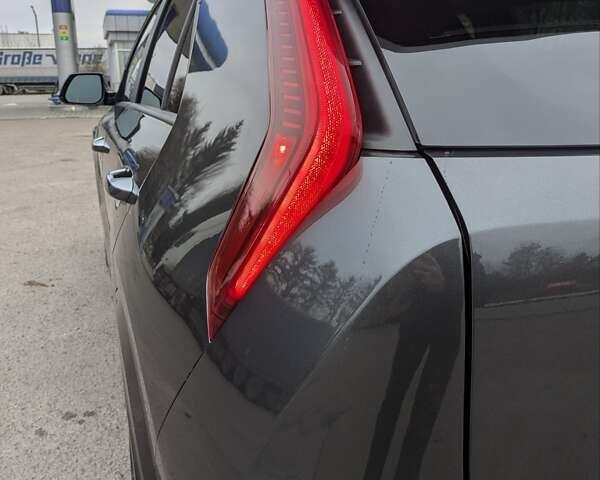 Серый Киа Niro, объемом двигателя 0 л и пробегом 29 тыс. км за 25900 $, фото 17 на Automoto.ua