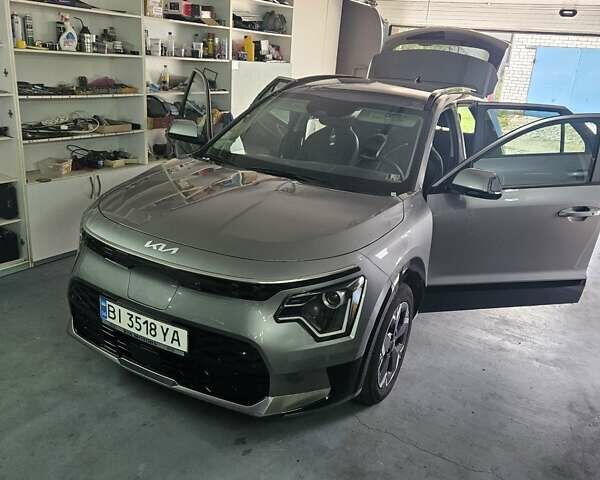 Серый Киа Niro, объемом двигателя 0 л и пробегом 26 тыс. км за 23000 $, фото 15 на Automoto.ua