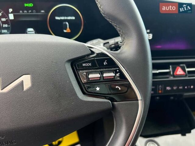 Серый Киа Niro, объемом двигателя 0 л и пробегом 40 тыс. км за 22900 $, фото 17 на Automoto.ua