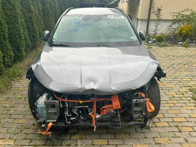 Сірий Кіа Niro, об'ємом двигуна 0 л та пробігом 59 тис. км за 10700 $, фото 4 на Automoto.ua