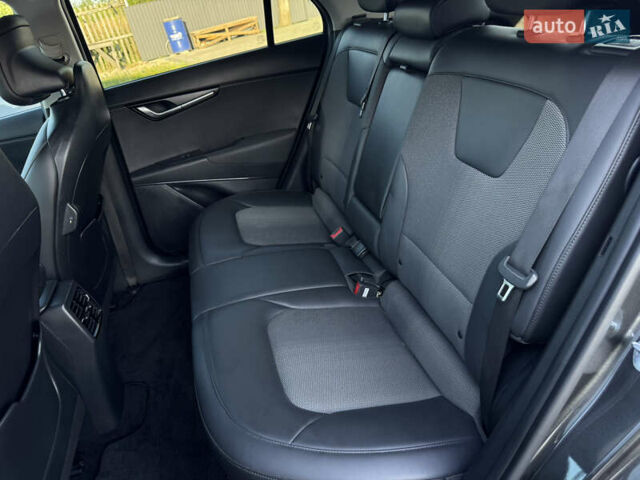Серый Киа Niro, объемом двигателя 0 л и пробегом 26 тыс. км за 23800 $, фото 13 на Automoto.ua