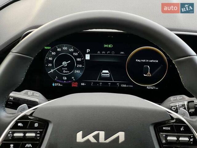 Серый Киа Niro, объемом двигателя 0 л и пробегом 40 тыс. км за 22900 $, фото 11 на Automoto.ua