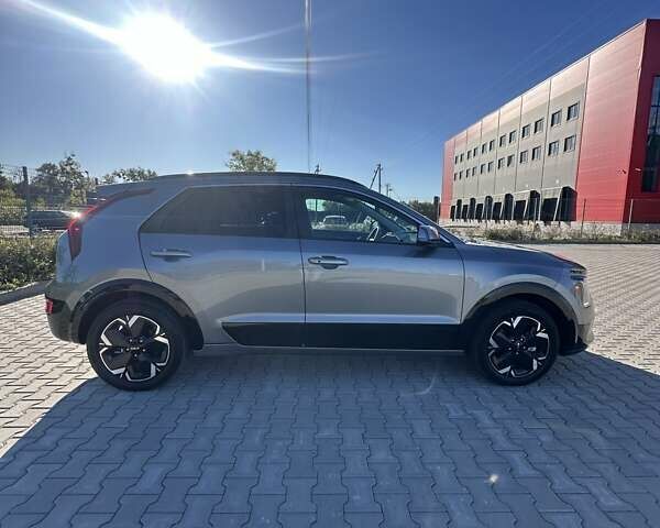 Серый Киа Niro, объемом двигателя 0 л и пробегом 36 тыс. км за 23999 $, фото 4 на Automoto.ua