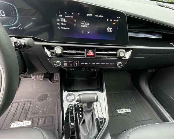 Серый Киа Niro, объемом двигателя 1.58 л и пробегом 6 тыс. км за 25900 $, фото 25 на Automoto.ua