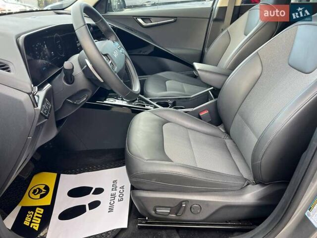 Серый Киа Niro, объемом двигателя 0 л и пробегом 40 тыс. км за 22900 $, фото 15 на Automoto.ua