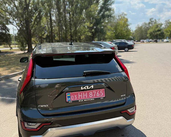 Серый Киа Niro, объемом двигателя 1.58 л и пробегом 6 тыс. км за 30500 $, фото 25 на Automoto.ua