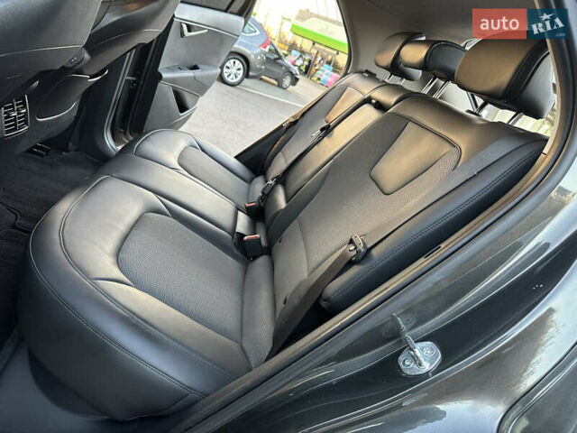 Серый Киа Niro, объемом двигателя 0 л и пробегом 80 тыс. км за 23750 $, фото 84 на Automoto.ua