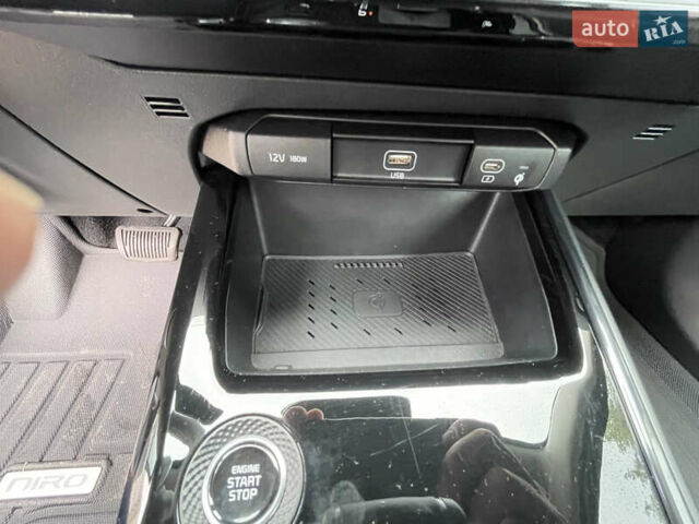 Серый Киа Niro, объемом двигателя 1.58 л и пробегом 6 тыс. км за 25900 $, фото 26 на Automoto.ua