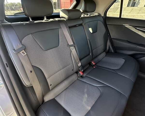 Сірий Кіа Niro, об'ємом двигуна 0 л та пробігом 36 тис. км за 23999 $, фото 32 на Automoto.ua