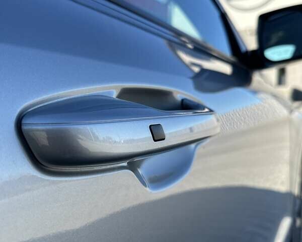 Серый Киа Niro, объемом двигателя 0 л и пробегом 36 тыс. км за 23999 $, фото 8 на Automoto.ua