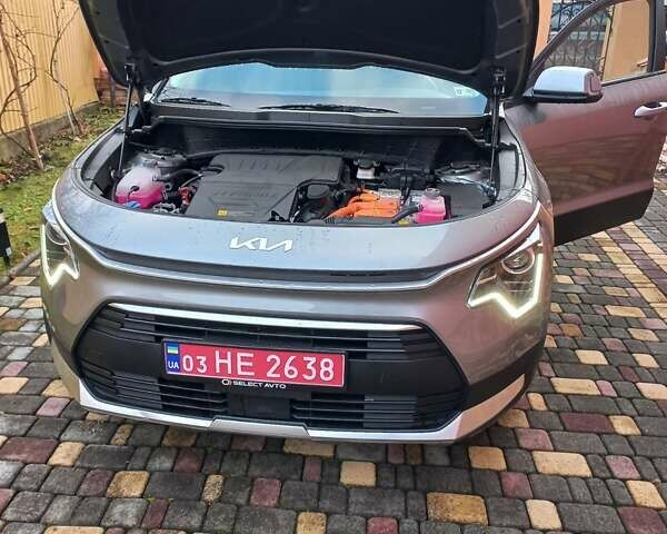 Сірий Кіа Niro, об'ємом двигуна 1.58 л та пробігом 3 тис. км за 27300 $, фото 11 на Automoto.ua